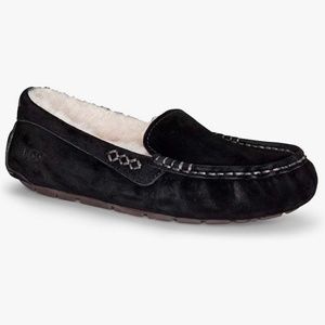 UGG Women’s Ainsley Slipper - New in Box